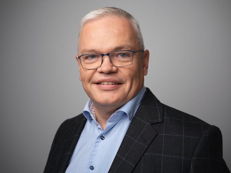 Pétur Snæland